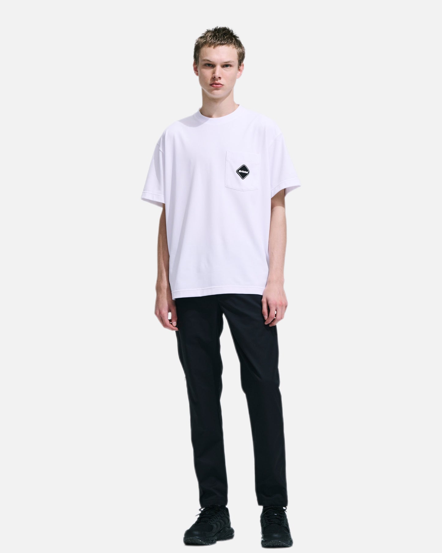 EMBLEM POCKET TEE (WHITE)