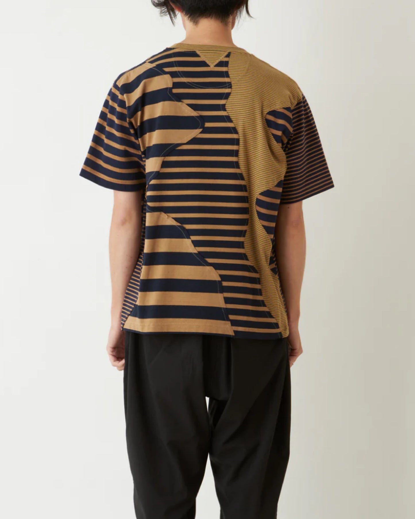 STRIPE PATCHWORK T-SHIRT (NAVY/BROWN)