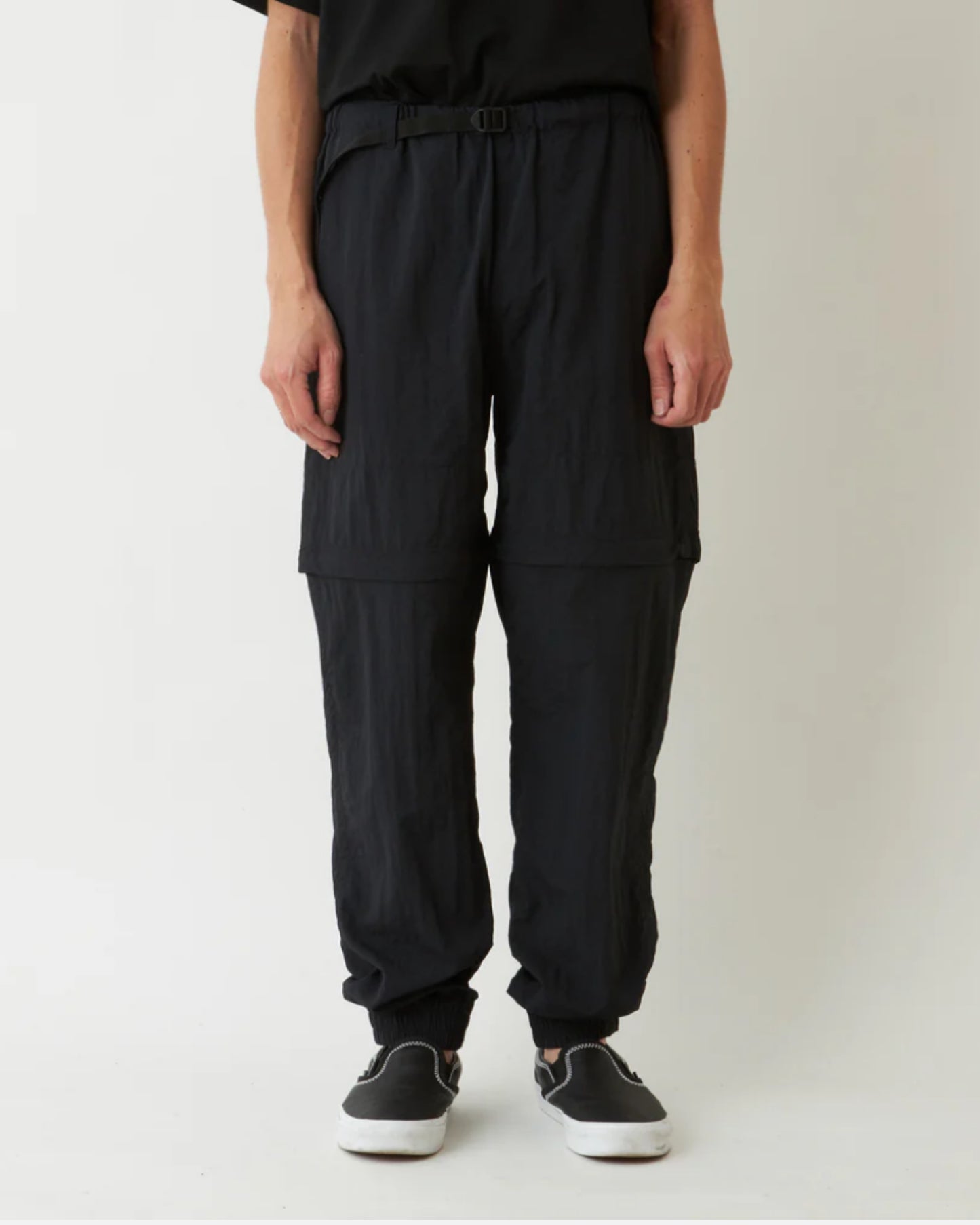 WM x GRAMICCI ZIP OFF JOGGER PANTS (BLACK)