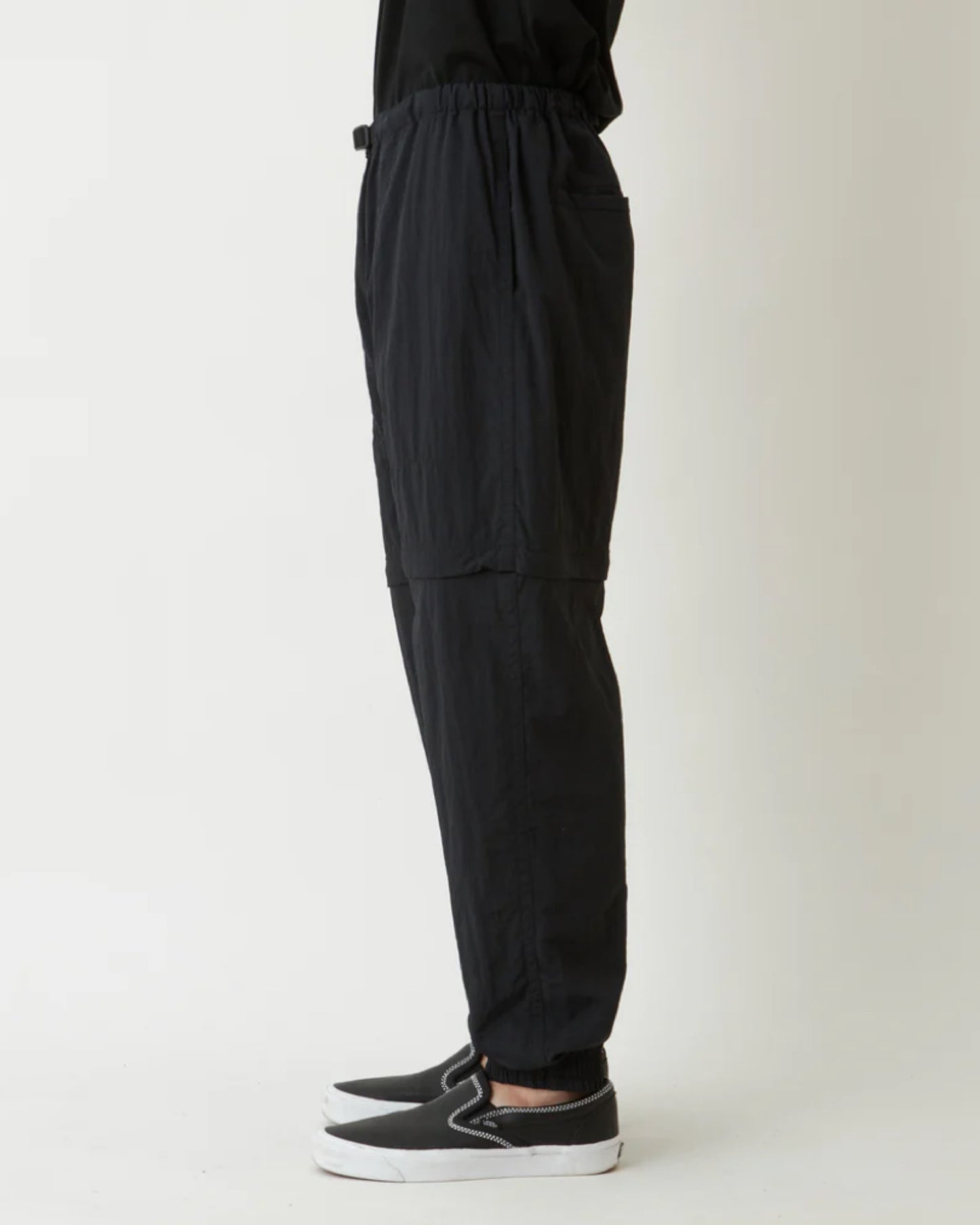 WM x GRAMICCI ZIP OFF JOGGER PANTS (BLACK)