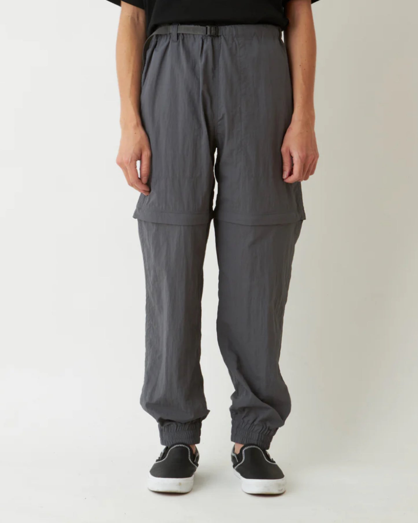 WM x GRAMICCI ZIP OFF JOGGER PANTS (CHARCOAL)