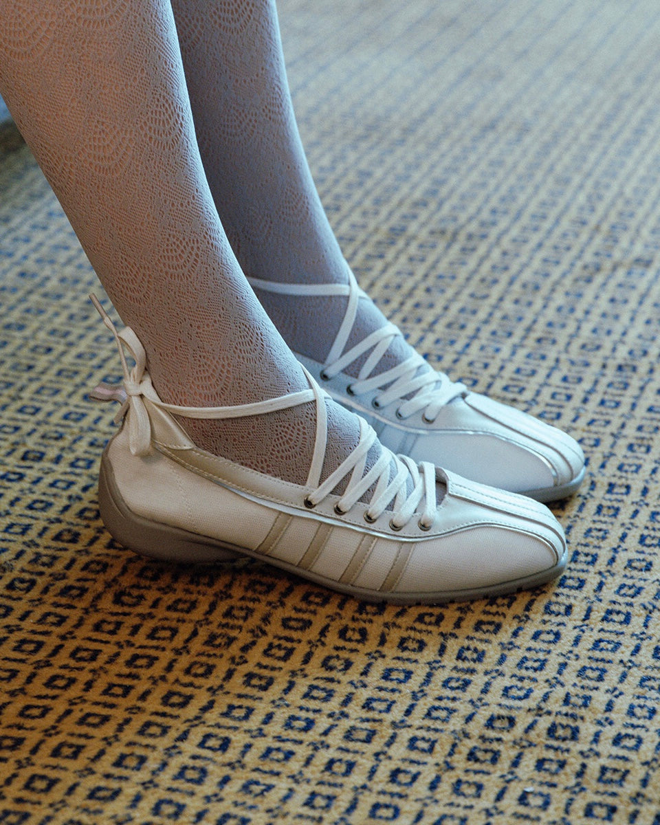 BLISS LACEUP SNEAKERS (CREAM PEARL)